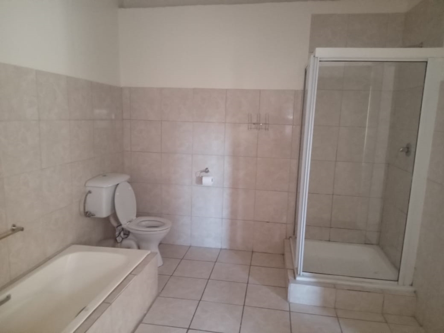 To Let 1 Bedroom Property for Rent in Wentworth Park Gauteng