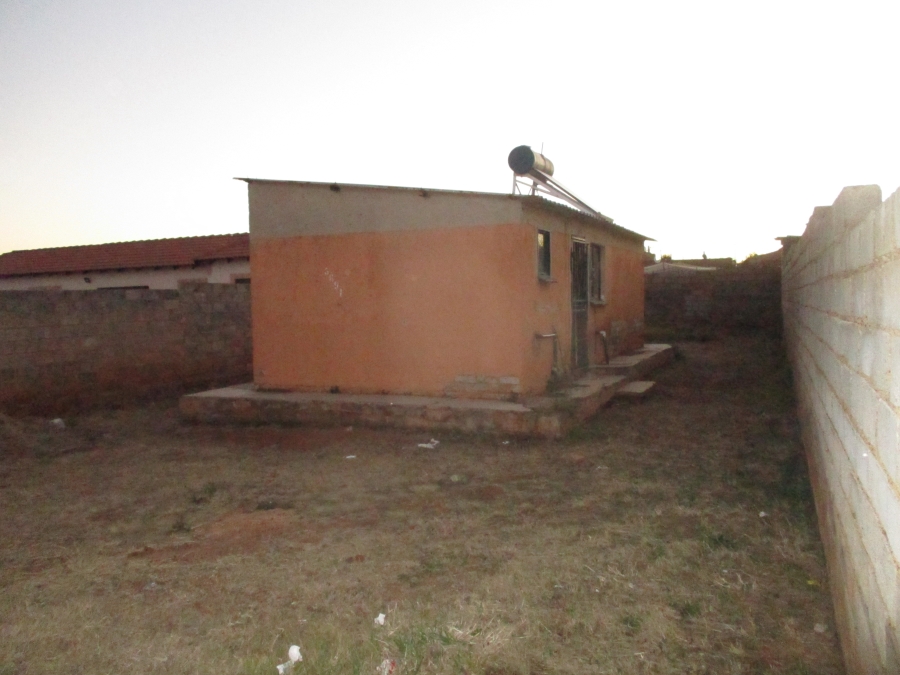 1 Bedroom Property for Sale in Tshepisong Gauteng