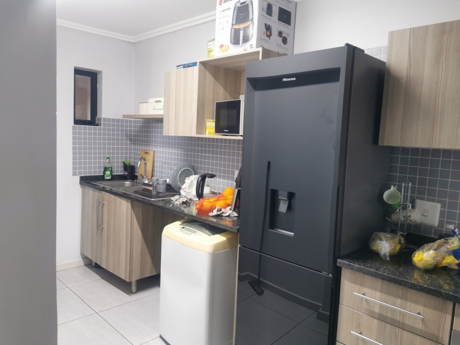 2 Bedroom Property for Sale in Sebenza Gauteng