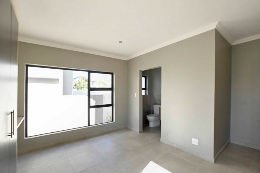 4 Bedroom Property for Sale in Roodepark Eco Estate Gauteng