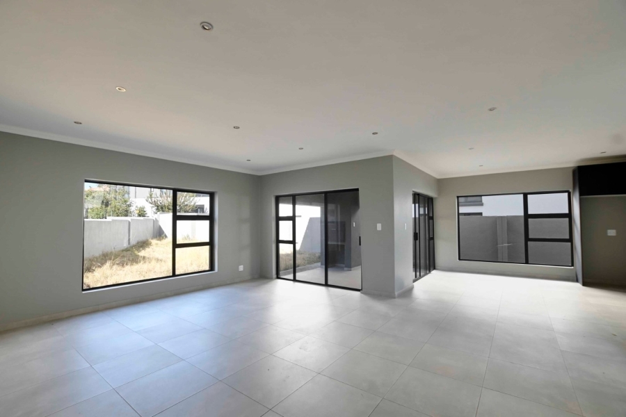 4 Bedroom Property for Sale in Roodepark Eco Estate Gauteng