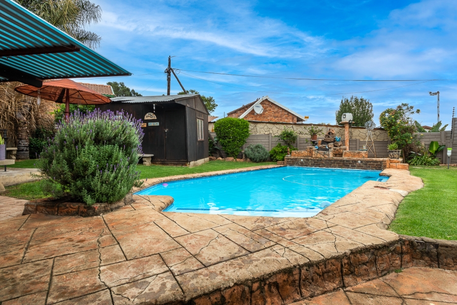 3 Bedroom Property for Sale in Elandspark Gauteng