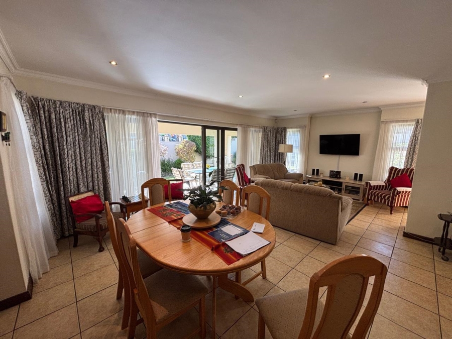 3 Bedroom Property for Sale in Greenstone Hill Gauteng