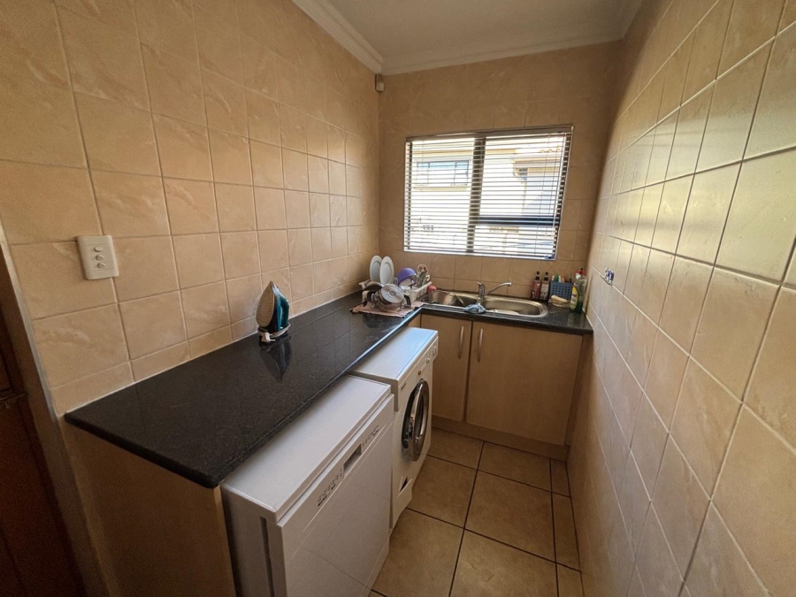 3 Bedroom Property for Sale in Greenstone Hill Gauteng