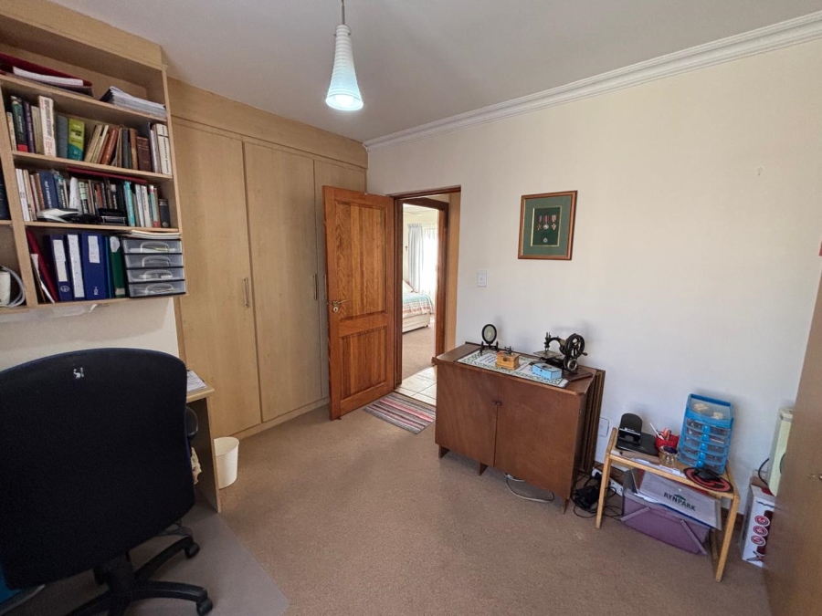 3 Bedroom Property for Sale in Greenstone Hill Gauteng