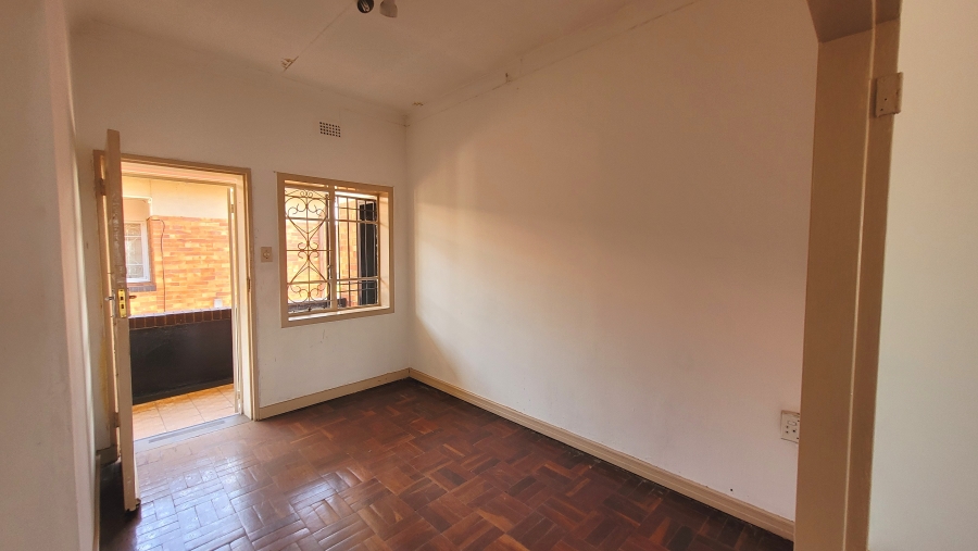 To Let 1 Bedroom Property for Rent in Roseacre Gauteng