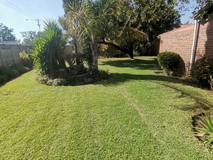 5 Bedroom Property for Sale in Modder East Gauteng