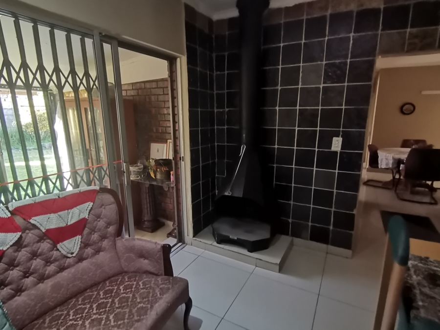 5 Bedroom Property for Sale in Modder East Gauteng