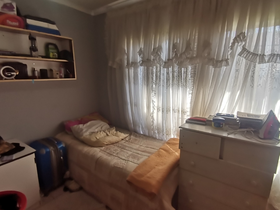 5 Bedroom Property for Sale in Modder East Gauteng