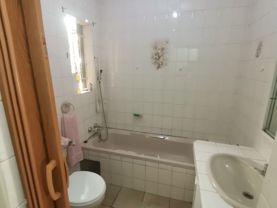 5 Bedroom Property for Sale in Modder East Gauteng