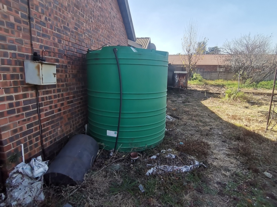 5 Bedroom Property for Sale in Modder East Gauteng