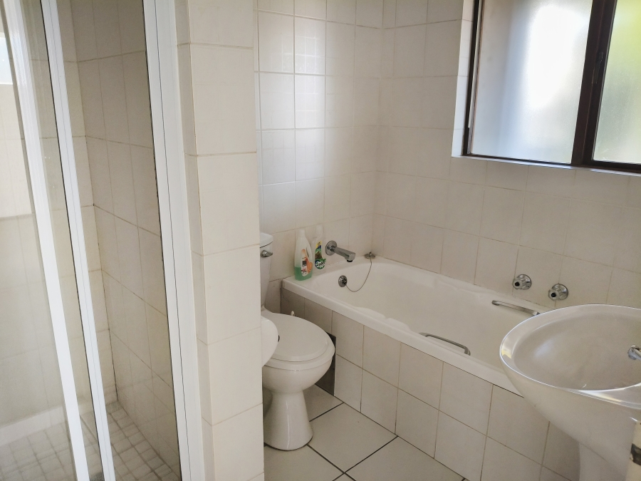1 Bedroom Property for Sale in Morningside Gauteng