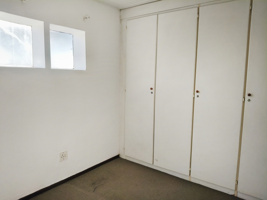 1 Bedroom Property for Sale in Morningside Gauteng