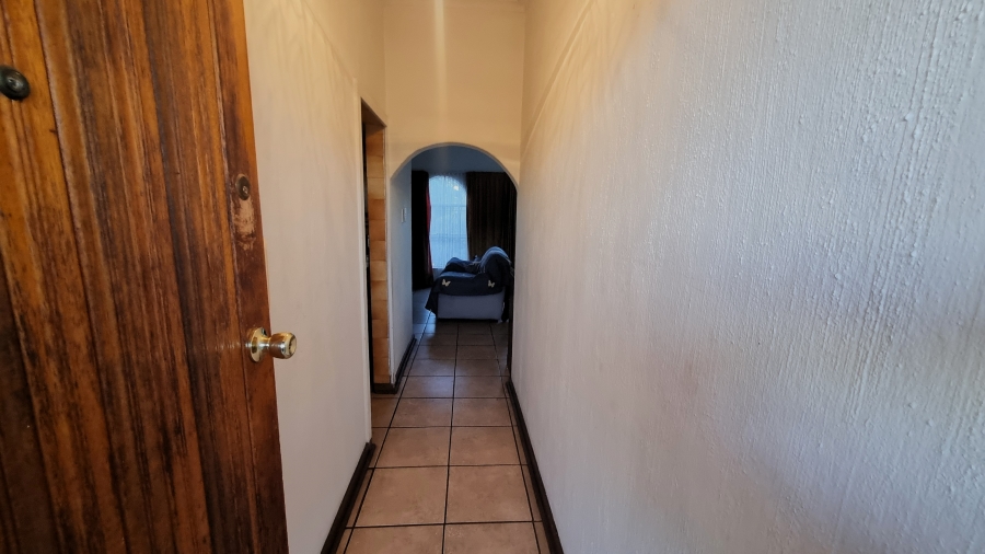 2 Bedroom Property for Sale in Albemarle Gauteng