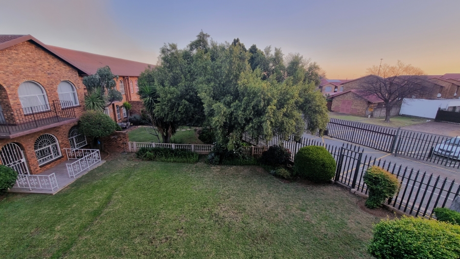 2 Bedroom Property for Sale in Albemarle Gauteng