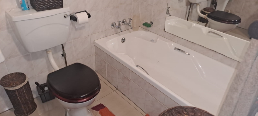 3 Bedroom Property for Sale in Elandsfontein Gauteng