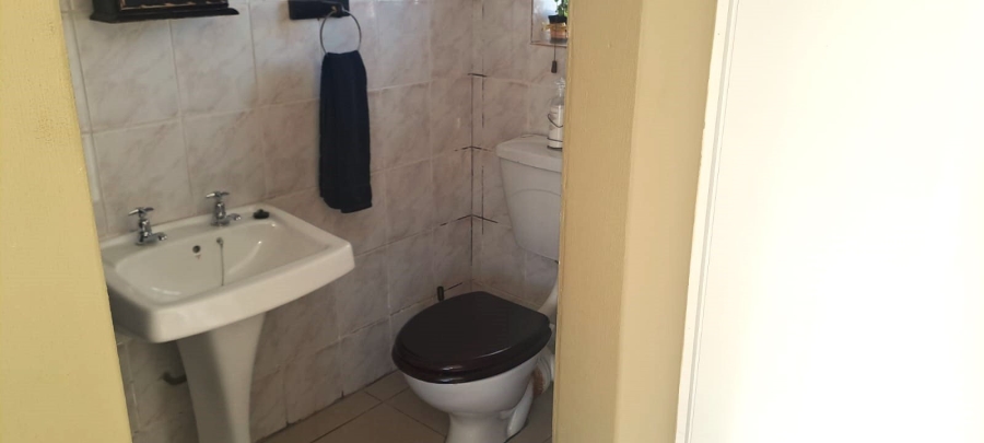 3 Bedroom Property for Sale in Elandsfontein Gauteng