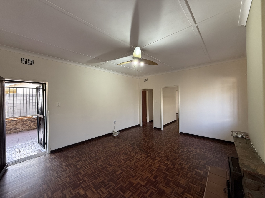 To Let 3 Bedroom Property for Rent in Comet Gauteng