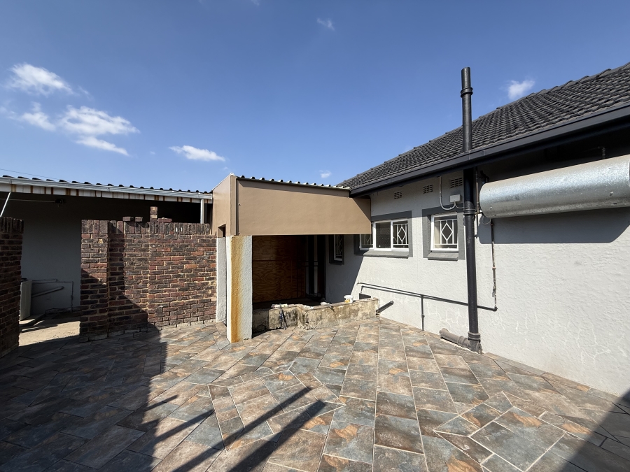 To Let 3 Bedroom Property for Rent in Comet Gauteng