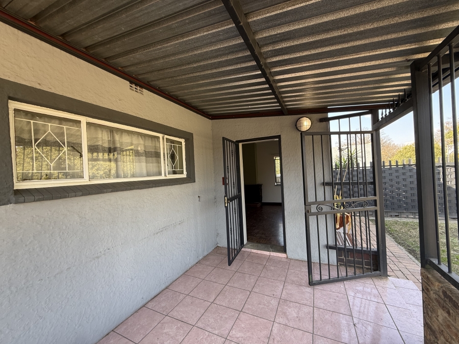 To Let 3 Bedroom Property for Rent in Comet Gauteng