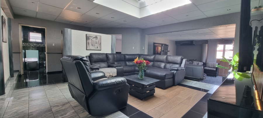 4 Bedroom Property for Sale in Sunward Park Gauteng