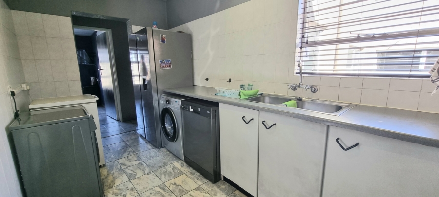 4 Bedroom Property for Sale in Sunward Park Gauteng
