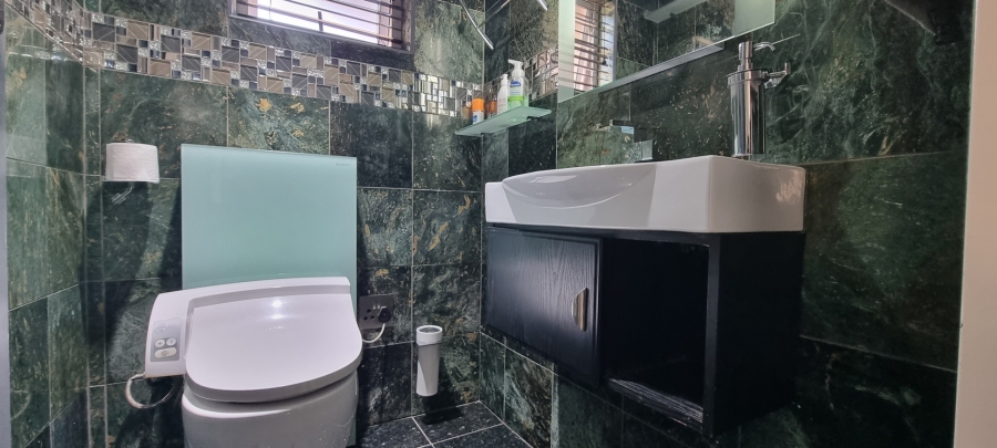 4 Bedroom Property for Sale in Sunward Park Gauteng