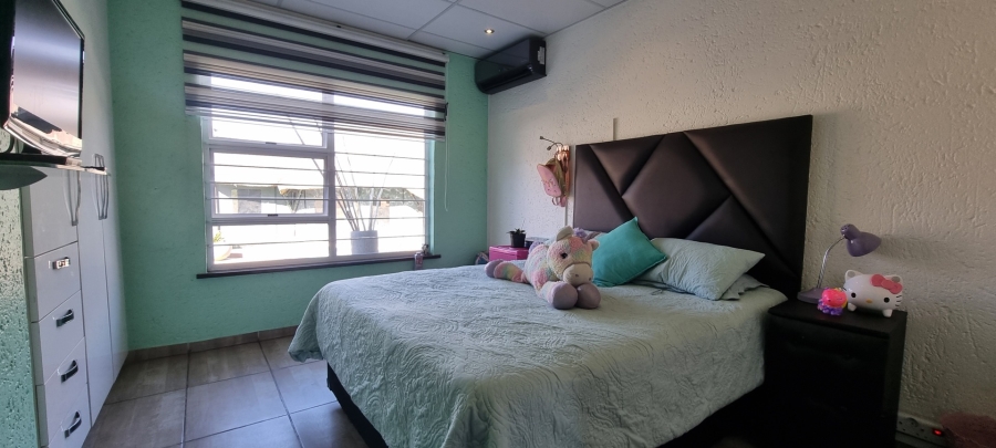 4 Bedroom Property for Sale in Sunward Park Gauteng