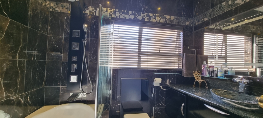 4 Bedroom Property for Sale in Sunward Park Gauteng