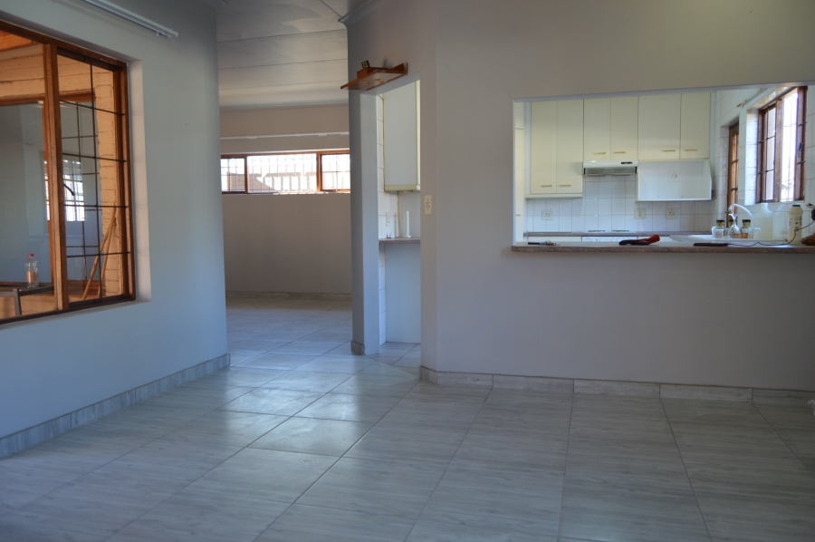 To Let 3 Bedroom Property for Rent in Florida Park Gauteng