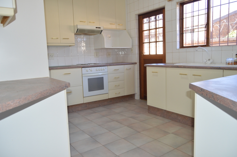 To Let 3 Bedroom Property for Rent in Florida Park Gauteng
