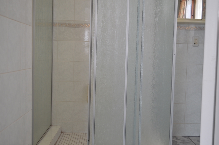 To Let 3 Bedroom Property for Rent in Florida Park Gauteng