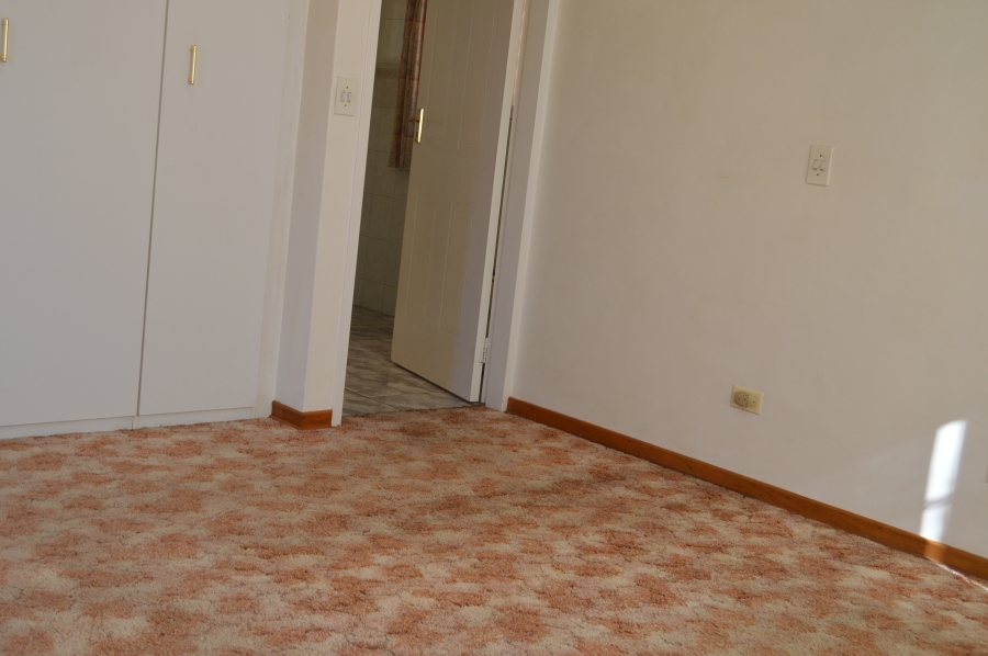 To Let 3 Bedroom Property for Rent in Florida Park Gauteng