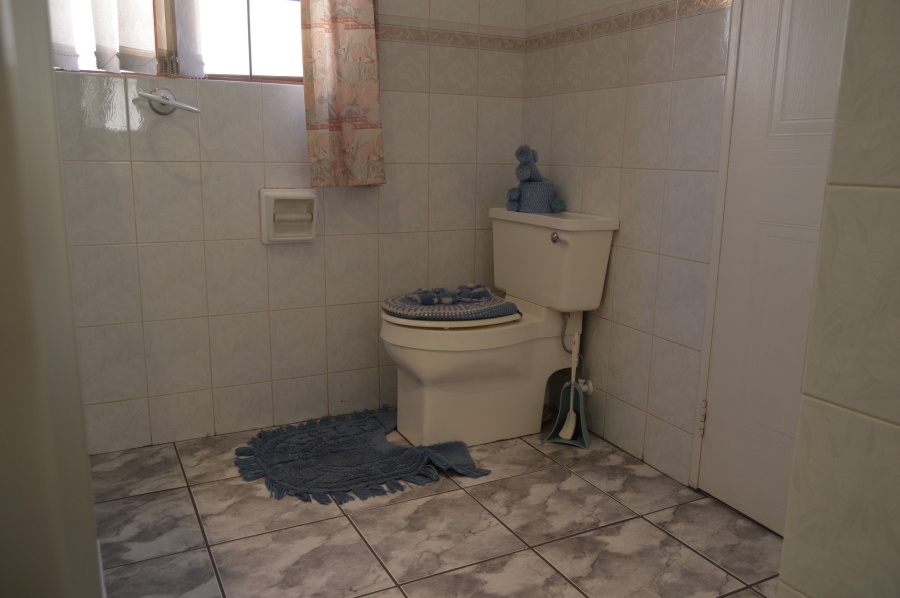 To Let 3 Bedroom Property for Rent in Florida Park Gauteng