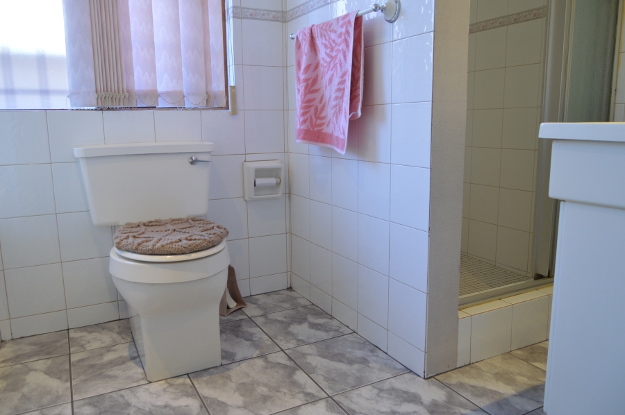 To Let 3 Bedroom Property for Rent in Florida Park Gauteng