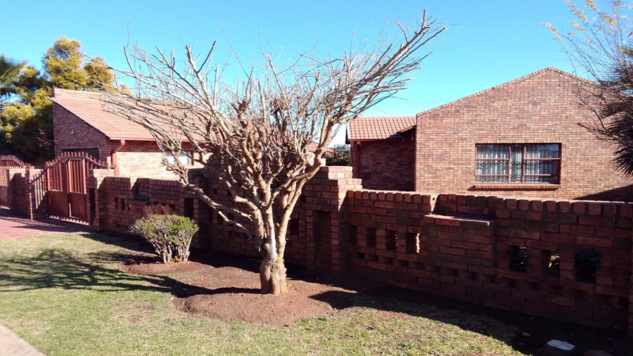 3 Bedroom Property for Sale in Sebokeng Zone 10 Gauteng