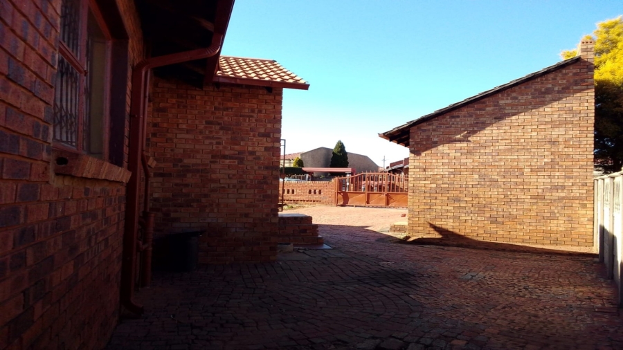 3 Bedroom Property for Sale in Sebokeng Zone 10 Gauteng