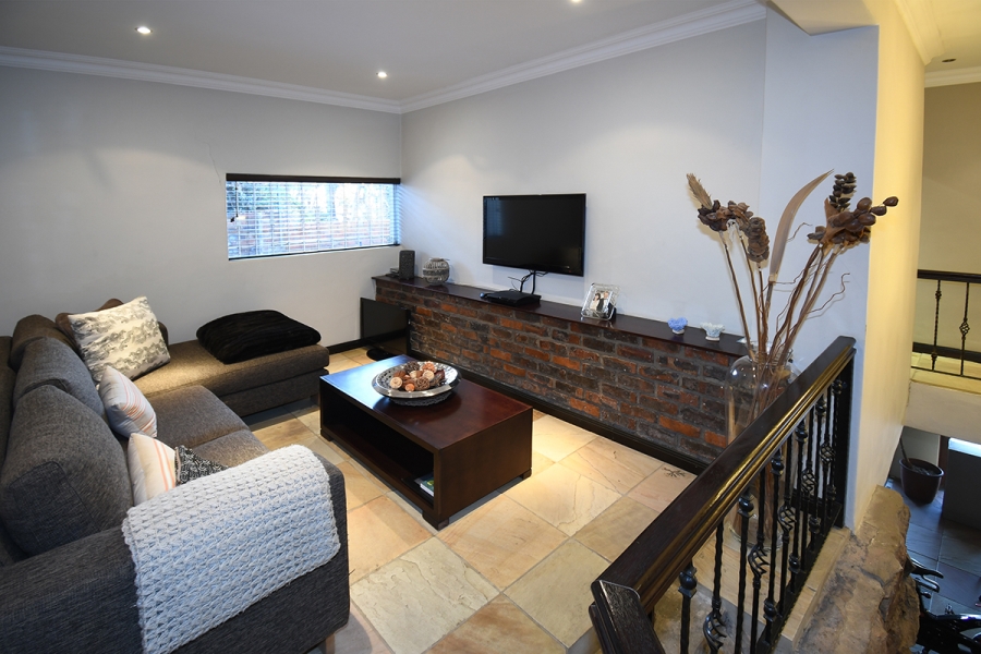 4 Bedroom Property for Sale in Kensington Gauteng