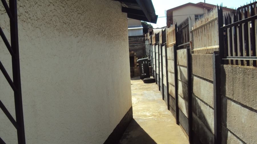 5 Bedroom Property for Sale in Kempton Park West Gauteng