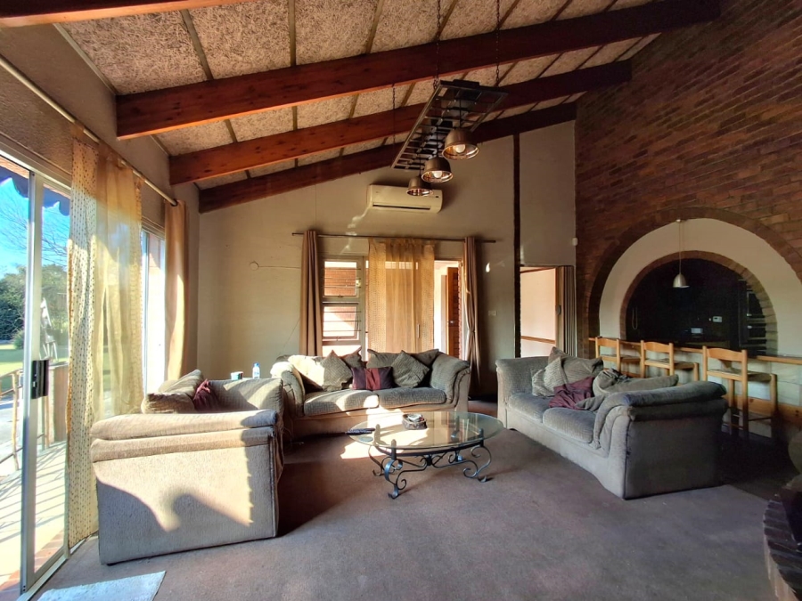 5 Bedroom Property for Sale in Presidents Dam Gauteng