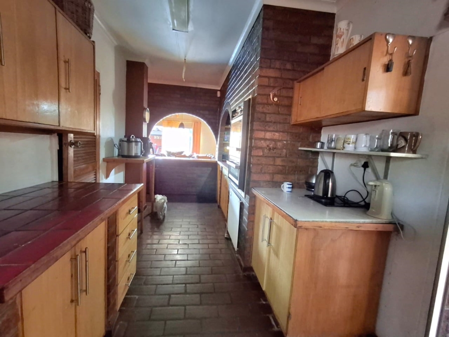 5 Bedroom Property for Sale in Presidents Dam Gauteng