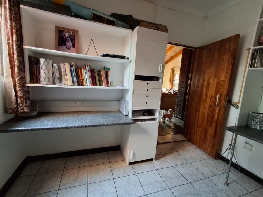 5 Bedroom Property for Sale in Presidents Dam Gauteng