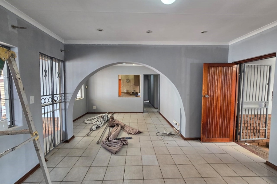 To Let 4 Bedroom Property for Rent in Ekklesia Gauteng