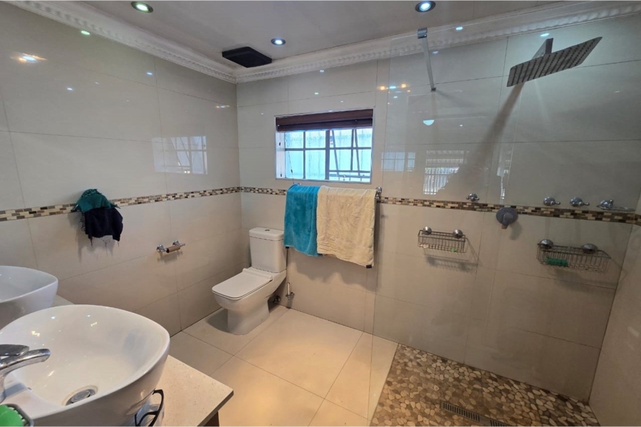 To Let 4 Bedroom Property for Rent in Ekklesia Gauteng