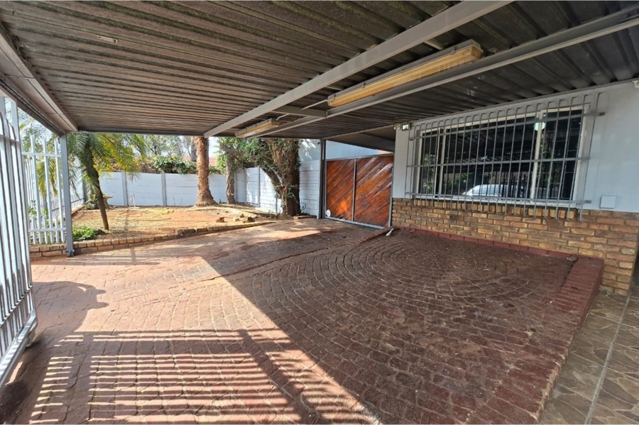 To Let 4 Bedroom Property for Rent in Ekklesia Gauteng
