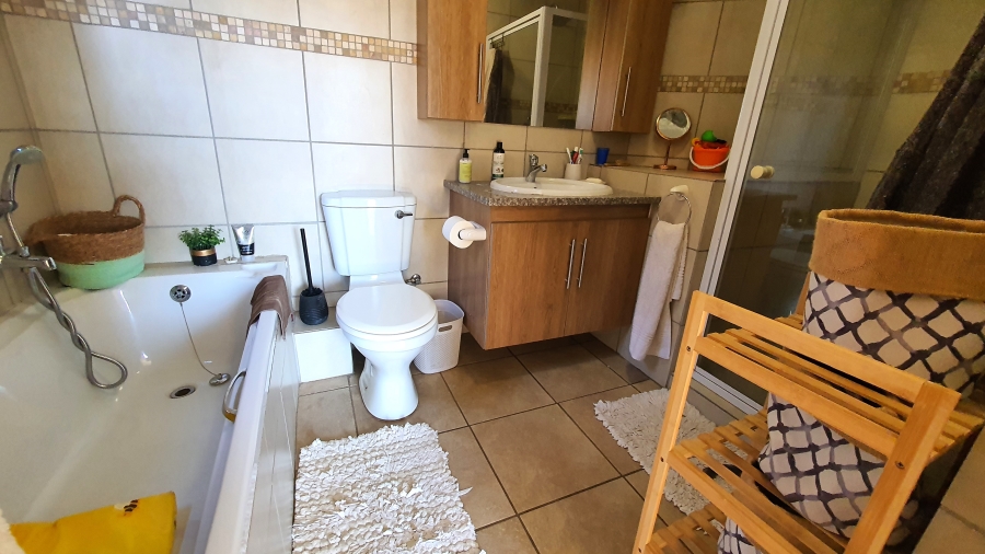 3 Bedroom Property for Sale in Willow Park Manor Gauteng