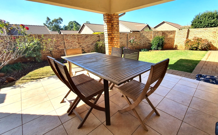 3 Bedroom Property for Sale in Willow Park Manor Gauteng
