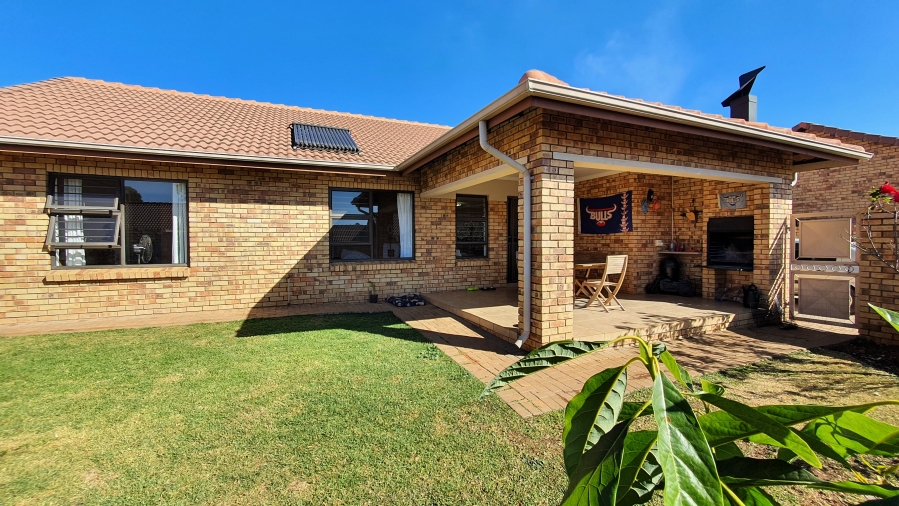 3 Bedroom Property for Sale in Willow Park Manor Gauteng