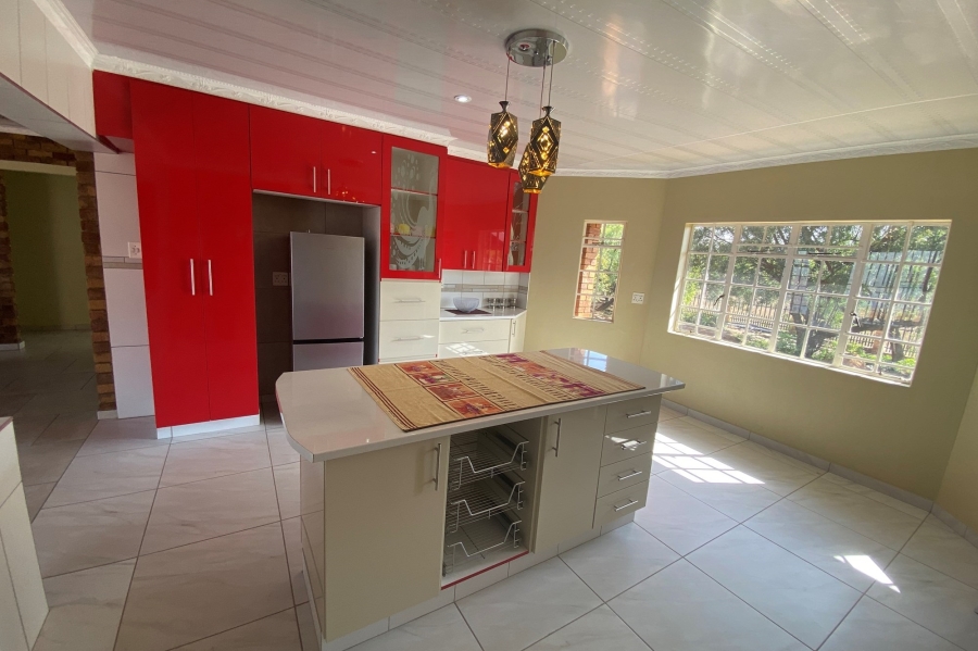 4 Bedroom Property for Sale in Bronkhorstbaai Dorp Gauteng