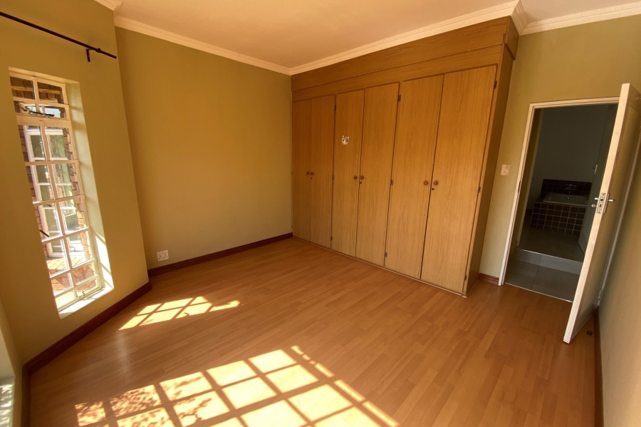 4 Bedroom Property for Sale in Bronkhorstbaai Dorp Gauteng